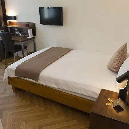 Boutique Ni-mo Szálloda Zürich