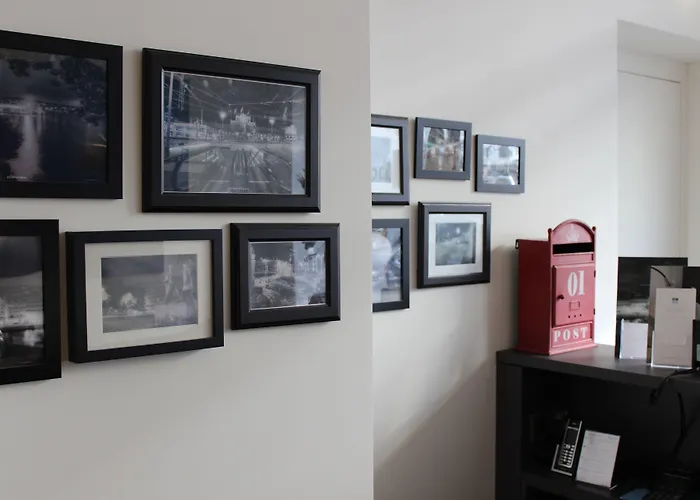 أن آي-أم أوه البوتيكي 3* زيورخ